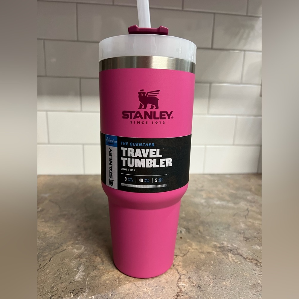 NWT Stanley Quencher Travel Tumbler Cup 30 oz Azalea
